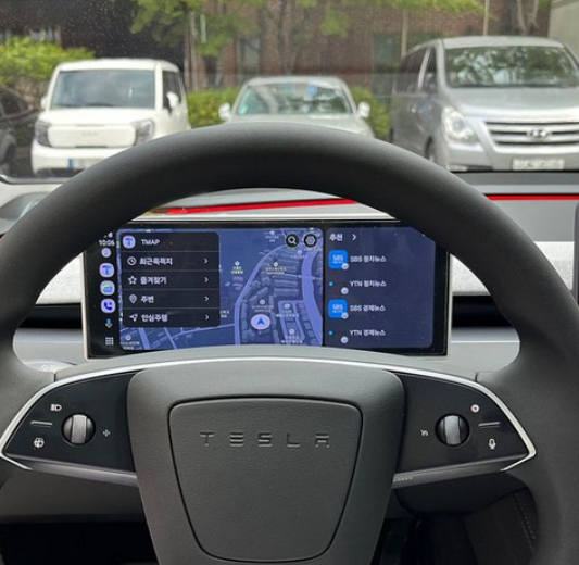 테슬라 듀얼 카플레이 모니터 | 애플 카플레이 & 안드로이드 오토 | 순정 매립 느낌
